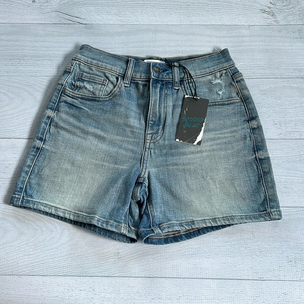 Studio Blue Jean Shorts Size 26 NWT Stitch Fix